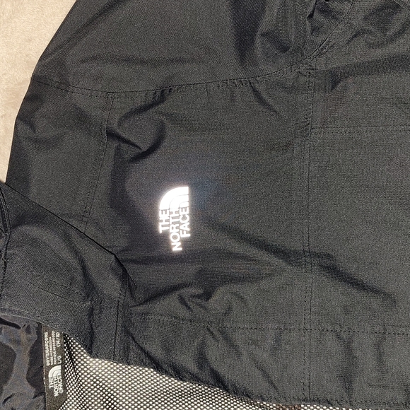 Boys North Face light weight jacket - Picture 5 of 8